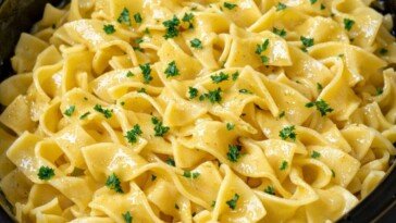 Amish Buttered Noodles In Slow Cooker