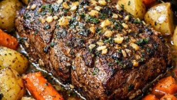 Beef Chuck Roast in The Slow Cooker Garlic Herb Beef