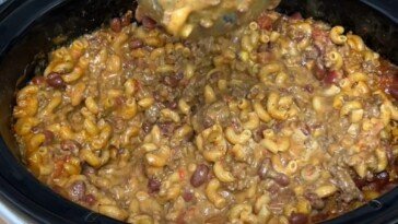 Crockpot Cowboy Mac n' Cheese
