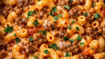 Slow Cooker Beef Macaroni 6-Ingredient 
