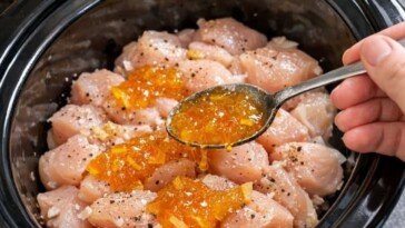 Slow Cooker Orange Chicken-Easy Takeout Style Recipe