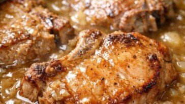 Slow Cooker Smothered Pork Chops