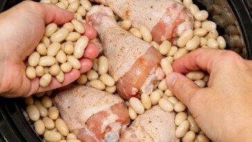 Chicken and White Beans Slow Cooker 