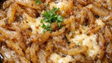 Depression-Era Onion Supper Southern 5-Ingredient