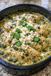 Green Pepper and Cream Chicken Slow Cooker