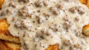 Hamburger Gravy Slow Cooker 4-Ingredient