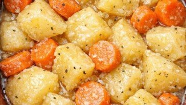 Poor Man’s Potato and Carrot Pot Slow Cooker