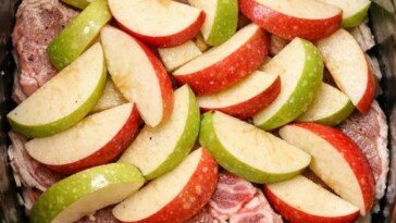 Pork Chops and Apples 4-Ingredient Slow Cooker