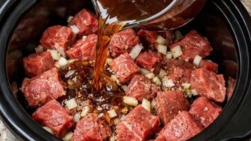 Slow Cooker Beef Stew 6-Ingredient
