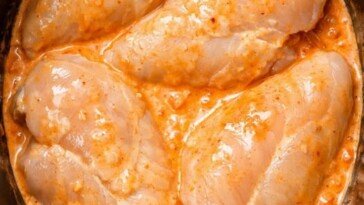 Slow Cooker Buffalo Chicken 5-Ingredient