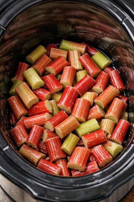 Slow Cooker Rhubarb Treat Simple 3-Ingredient