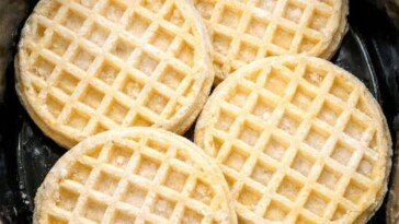 Slow Cooker Waffle Pudding Magic 4-Ingredient