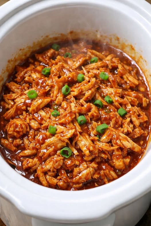 Tangy Glazed Shredded Chicken Slow Cooker