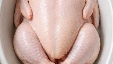 Whole Roast Chicken In Slow Cooker 5-Ingredient